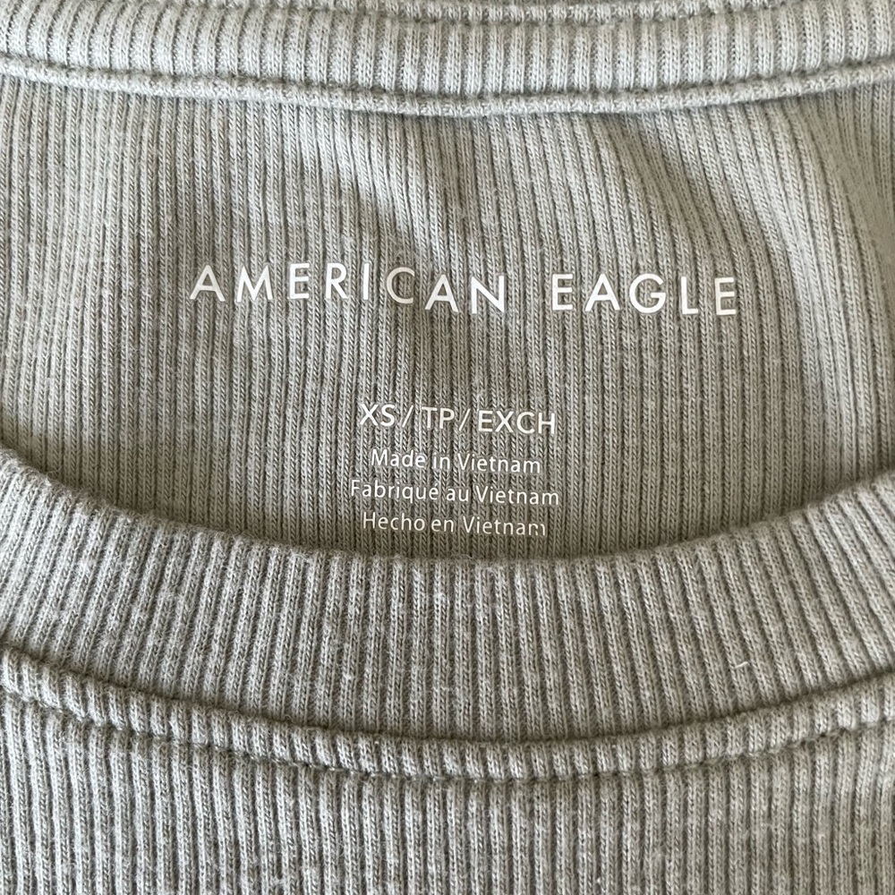 AE Bundle Cinched Front Flutter Sleeve & Ribbed Tank Crop Tops Sage Green XS - Picture 11 of 12